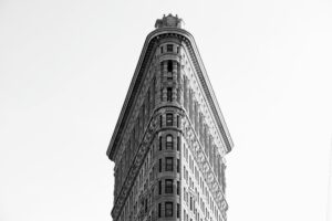 Membranas acústicas en edificios famosos.